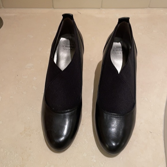 Joan & David Helena Booties 8M - Picture 3 of 7